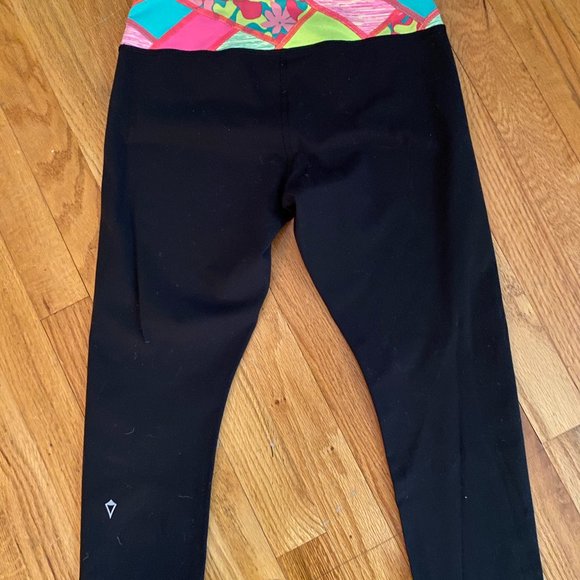 Ivivva by Lululemon Girls Reversible Crop Leggings - Picture 2 of 3